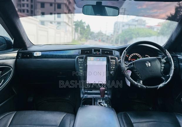Toyota Crown 2005 Matt Black