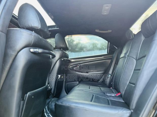 Toyota Crown 2005 Matt Black