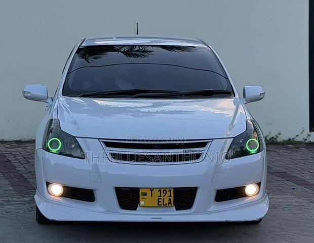 Toyota Blade 2009 White
