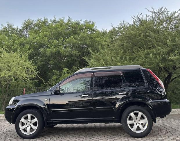 Nissan X-Trail 2005 Black
