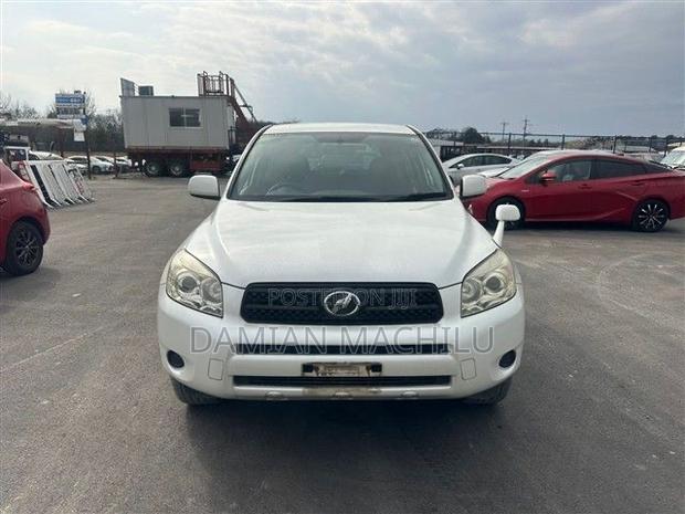 Toyota RAV4 2007 White