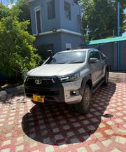 Toyota Hilux 2015 Gray for sale