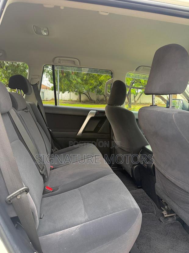Toyota Land Cruiser Prado 2.8 2021 White