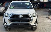 Toyota Hilux 2022 White for sale
