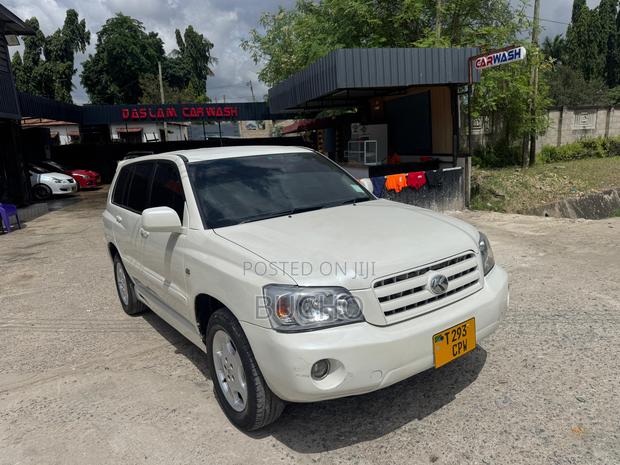 Toyota Kluger 2006 White