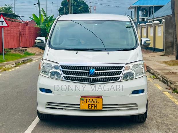Toyota Alphard 2005 White