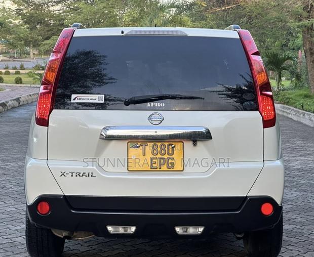 Nissan X-Trail 2009 White