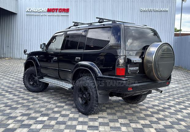 Toyota Land Cruiser Prado 1997 Black