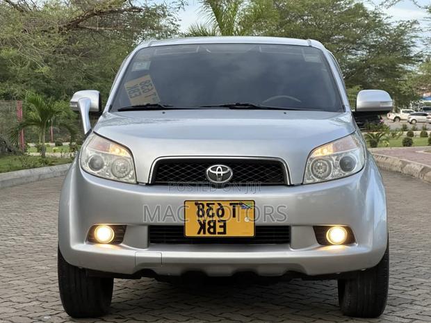 Toyota Rush 2006 Silver