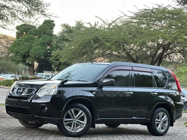 Nissan X-Trail 2011 Black