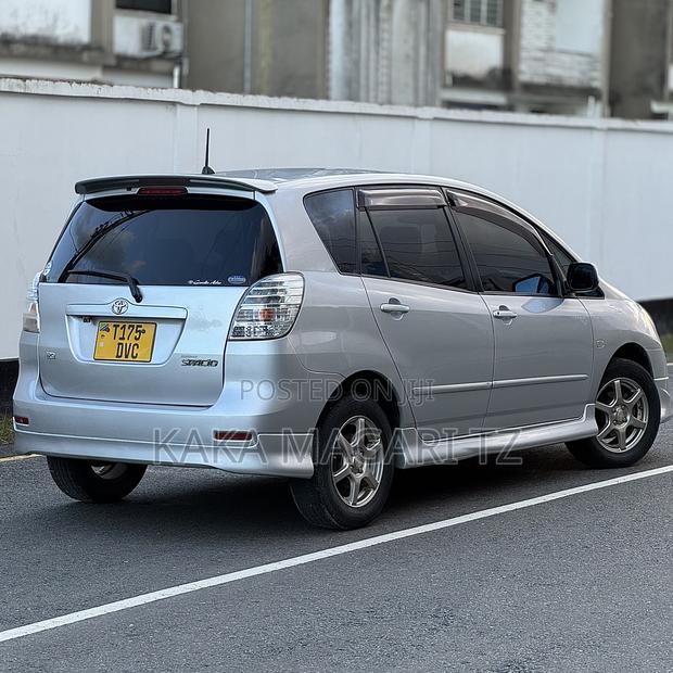 Toyota Corolla Spacio 2005 Silver