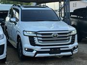 Toyota Land Cruiser LC300 2024 White for sale