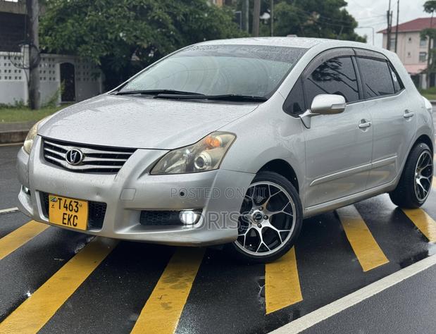 Toyota Blade 2006 Silver