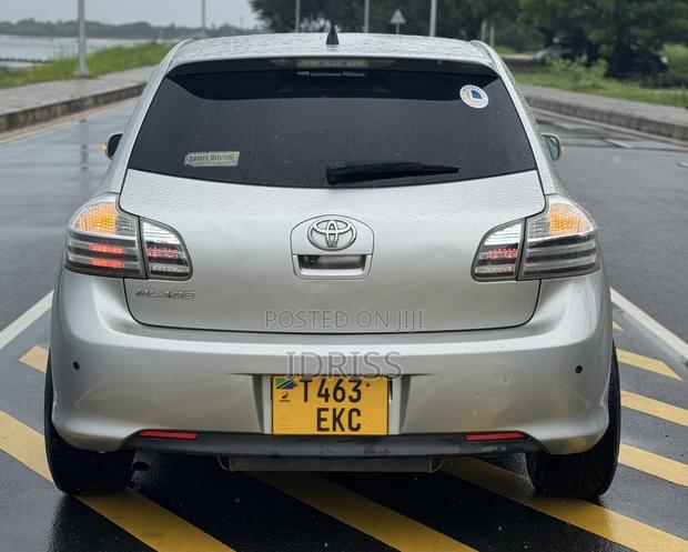 Toyota Blade 2006 Silver