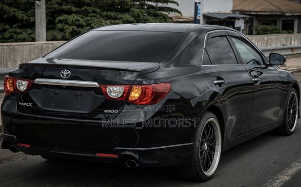 Toyota Mark X 2010 Black
