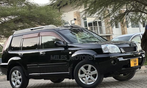 Nissan X-Trail 2006 Black