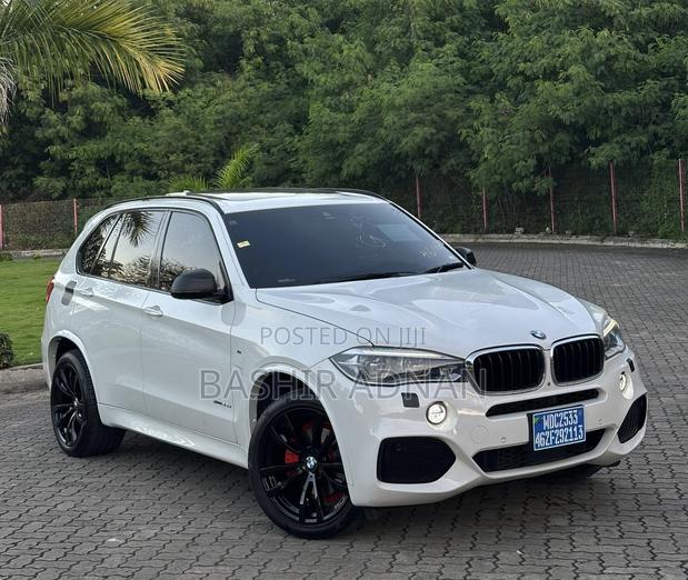 BMW X5 xDrive35d 4dr SUV AWD (3.0L 6cyl Turbodiesel 8A) 2015 Pearl