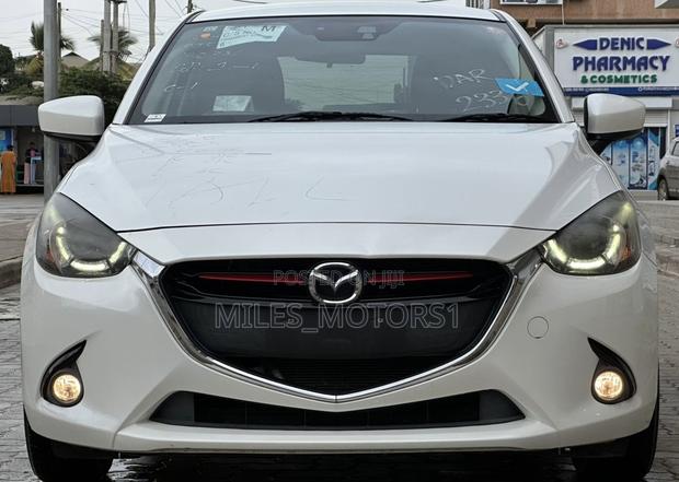 Mazda Demio 2015 White