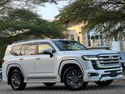 Toyota Land Cruiser 2023 White for sale