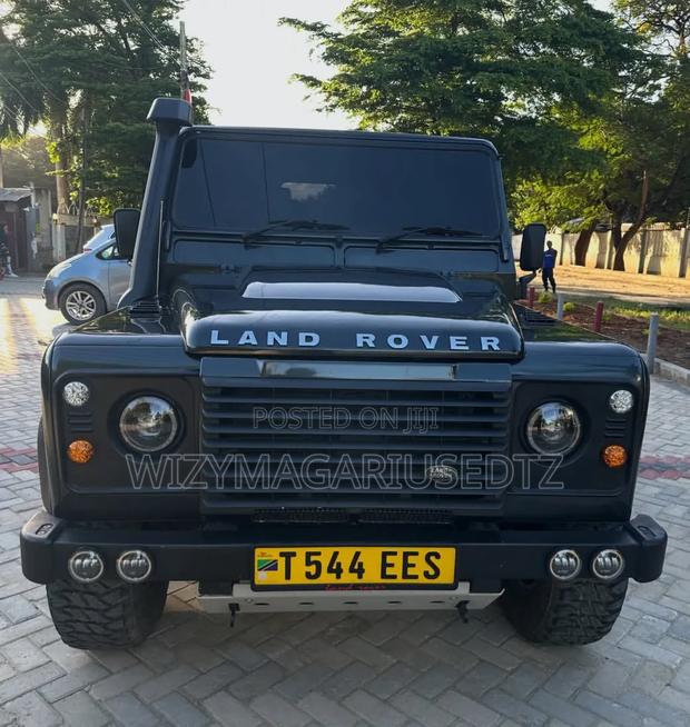 Land Rover Defender 2016 Burgundy