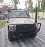 Toyota Land Cruiser 2018 Beige for sale