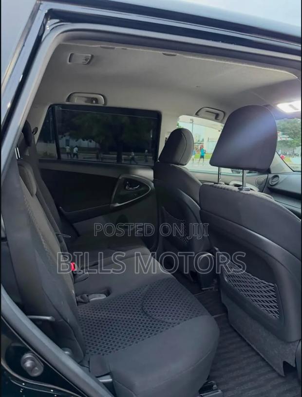 Toyota Vanguard 2010 Black