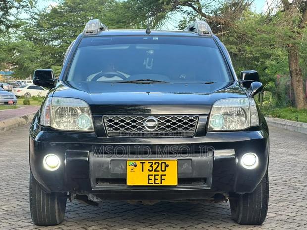 Nissan X-Trail 2004 Black