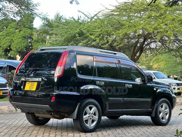 Nissan X-Trail 2004 Black