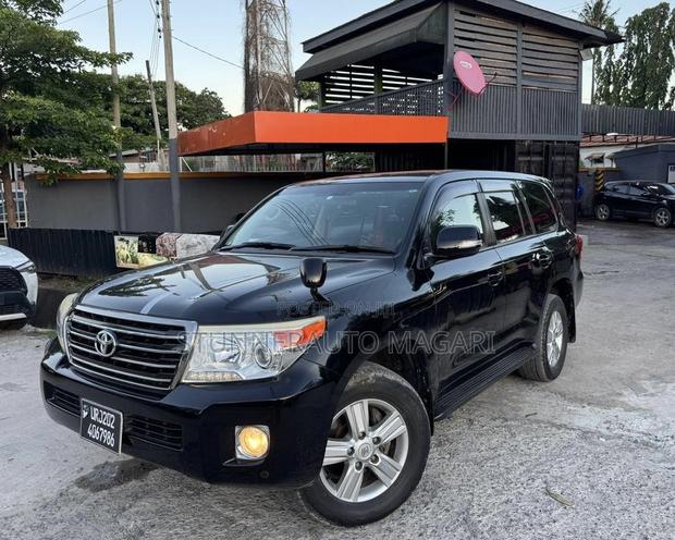 Toyota Land Cruiser 2014 Black
