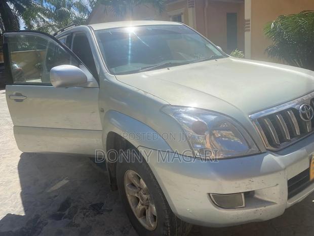Toyota Land Cruiser Prado 2006 Silver