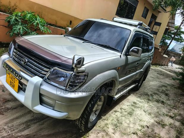 Toyota Land Cruiser Prado 2002 Silver