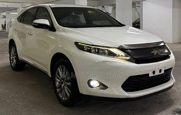 Toyota Harrier 2.0 2015 Pearl