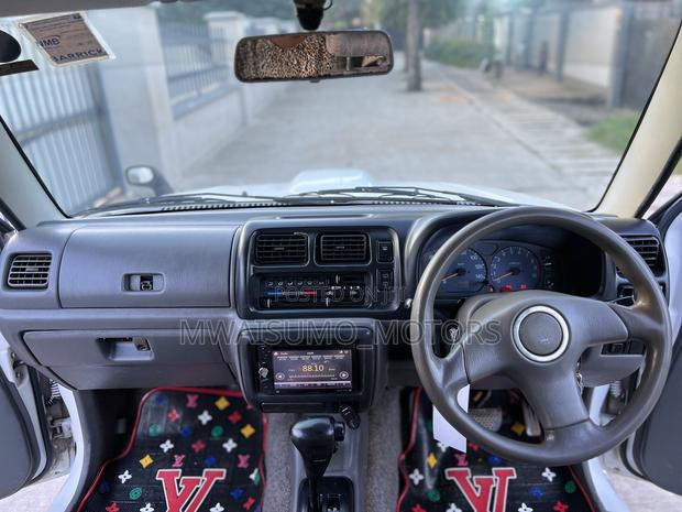 Suzuki Jimny 1999 Off white