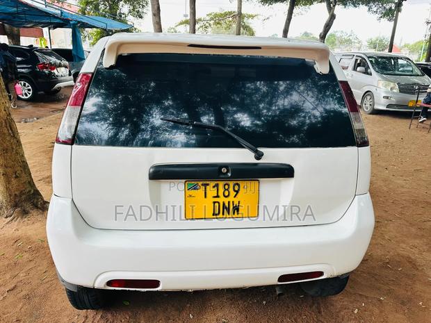 Suzuki Swift 2003 White