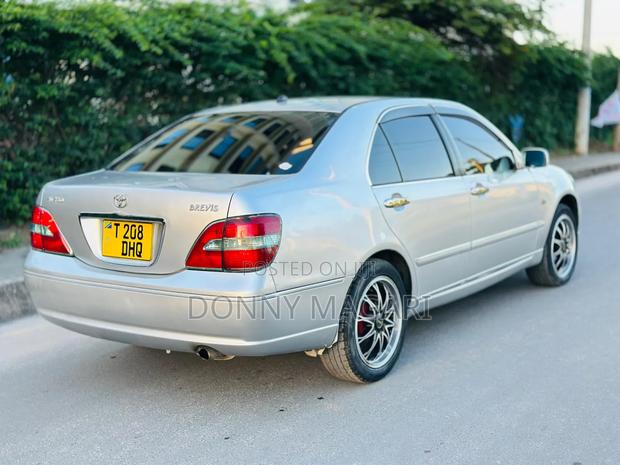Toyota Brevis 2004 Silver