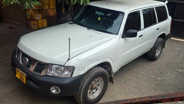 Nissan Patrol 2006 White