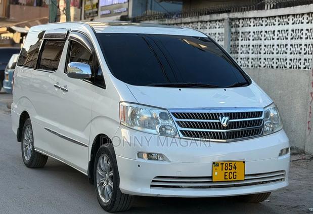 Toyota Alphard 2005 White