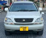 Toyota Harrier 2000 White for sale