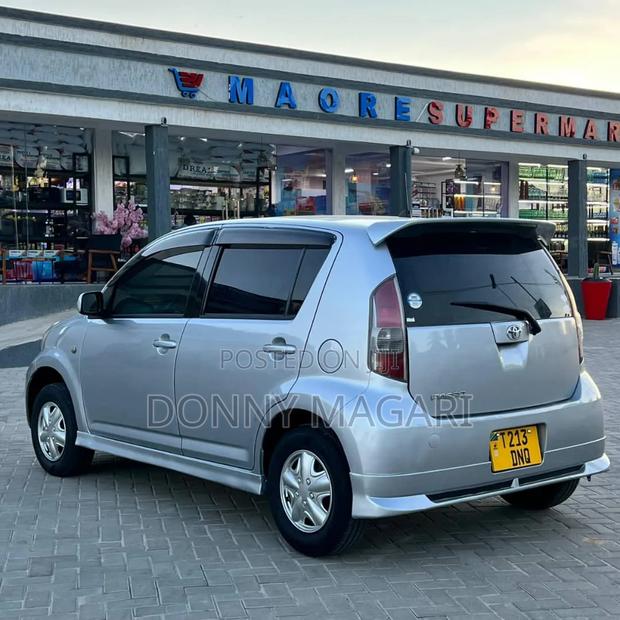 Toyota Passo 2005 Silver