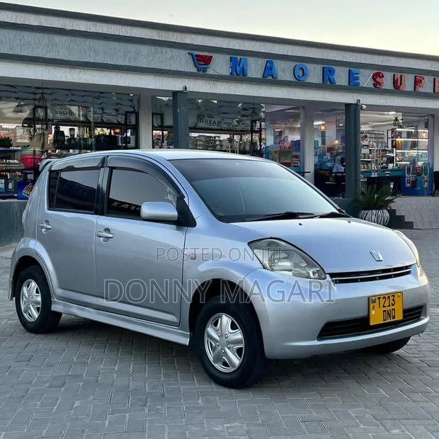 Toyota Passo 2005 Silver