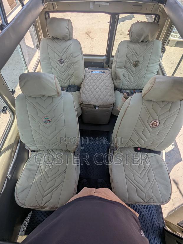 Toyota Land Cruiser HDJ 100 4.2 D 1998 Beige