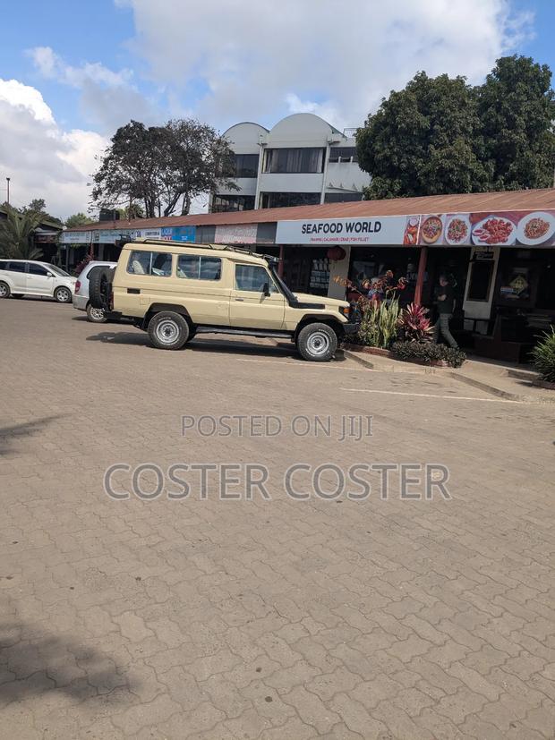 Toyota Land Cruiser HDJ 100 4.2 D 1998 Beige