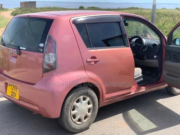 Toyota Passo 1.0 AWD 2005 Pink