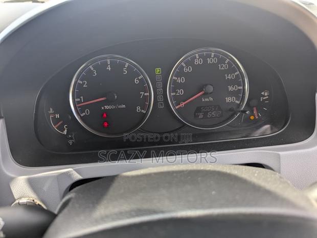 Mazda Verisa 2009 Silver