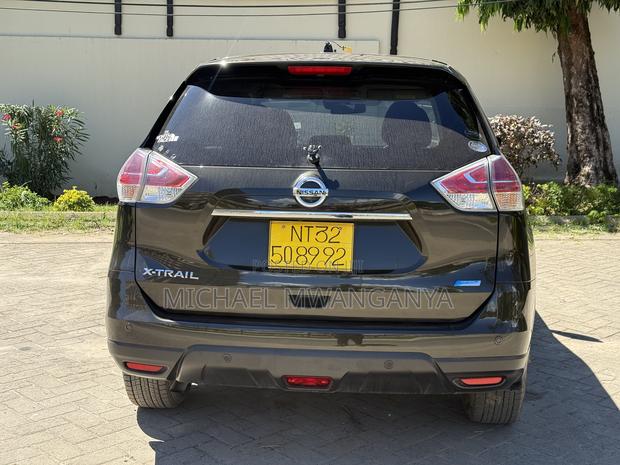 Nissan X-Trail 2014 Green