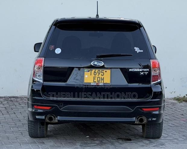 Subaru Forester 2010 Black