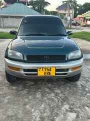Toyota RAV4 1999 Green for sale