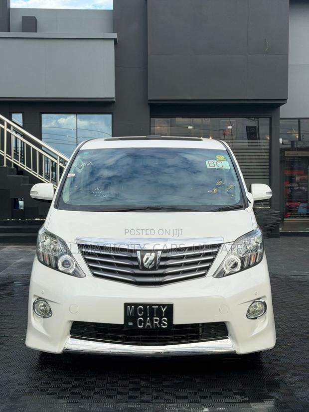 Toyota Alphard 2.4 Petrol AWD 2010 White