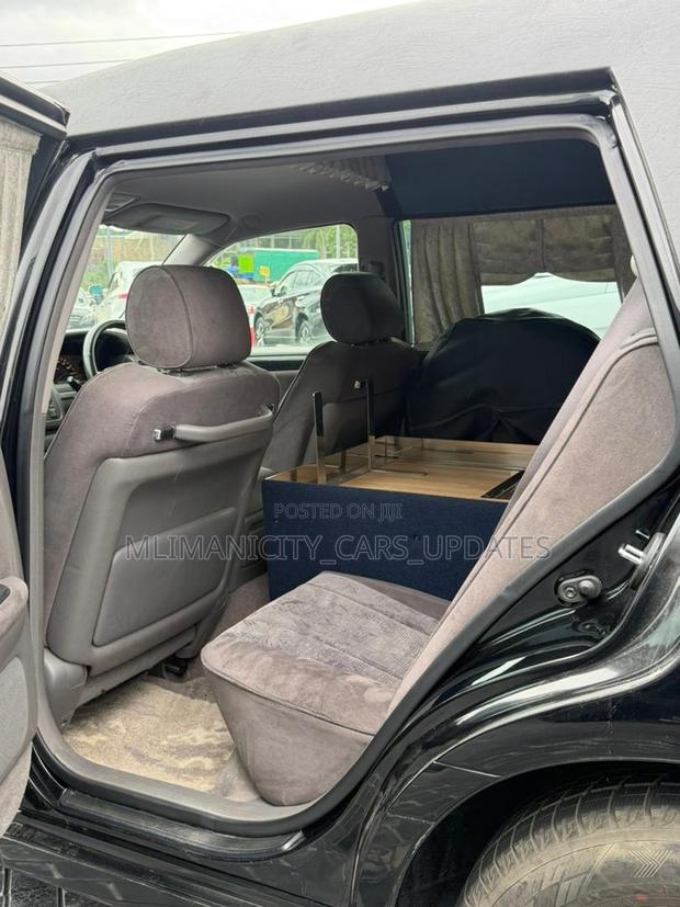 Toyota Crown Royale 2005 Black