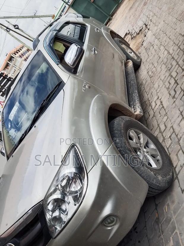 Toyota Fortuner 2012 Gray